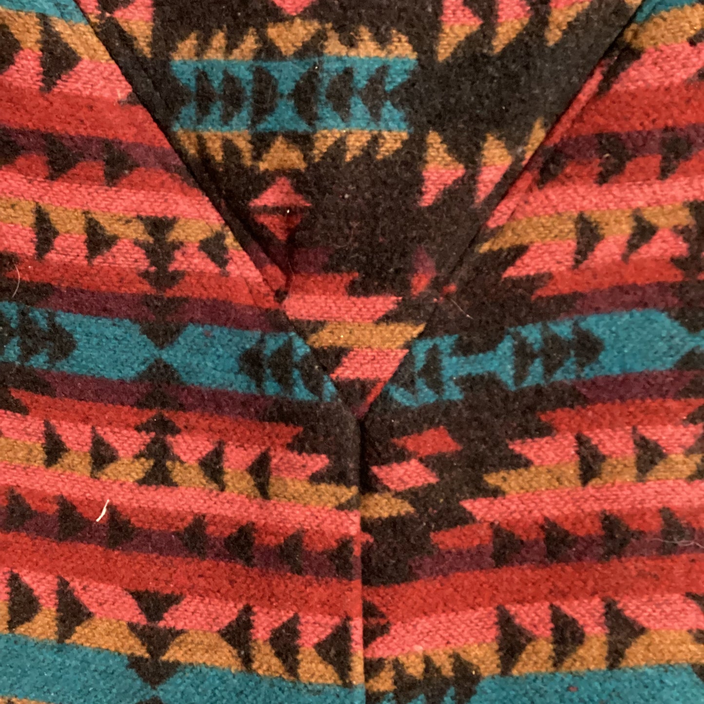 Skadi - Poncho de lactancia con capucha